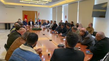 في ضوء خطة التعافي من الحمى القلاعية... لقاء واتفاق على سلسلة إجراءات في ضوء خطة التعافي من الحمى القلاعية... لقاء واتفاق على سلسلة إجراءات