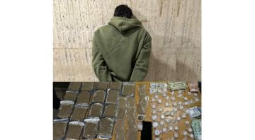 قوى الأمن: مفرزة استقصاء جبل لبنان أوقفت مروج مخدرات في حي السلم وضبطت كمية منها قوى الأمن: مفرزة استقصاء جبل لبنان أوقفت مروج مخدرات في حي السلم وضبطت كمية منها