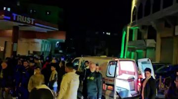 بالفيديو: غارات إسرائيلية على مواقع بين الصرفند والزهراني بالفيديو: غارات إسرائيلية على مواقع بين الصرفند والزهراني