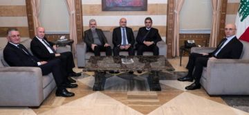 الحجار عرض مع 3 نواب شؤونا إنمائية في جبيل واستقبل وفد اتحاد بلديات السهل بالبقاع الغربي الحجار عرض مع 3 نواب شؤونا إنمائية في جبيل واستقبل وفد اتحاد بلديات السهل بالبقاع الغربي