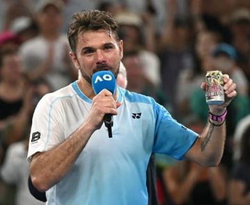 ديوكوفيتش يشيد بفافرينكا بعد ظهوره الأخير في أستراليا ديوكوفيتش يشيد بفافرينكا بعد ظهوره الأخير في أستراليا