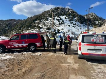 الدفاع المدني: إنقاذ 3 مواطنين ضلوا طريقهم أثناء ممارسة رياضة المشي الجبلي بين قهمز وخراج نهر الدهب