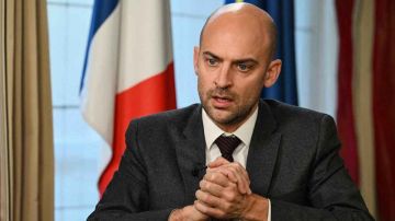 بارو: فرنسا تشيد بتحقيق المرحلة الأولى من خطة حصر السلاح بارو: فرنسا تشيد بتحقيق المرحلة الأولى من خطة حصر السلاح