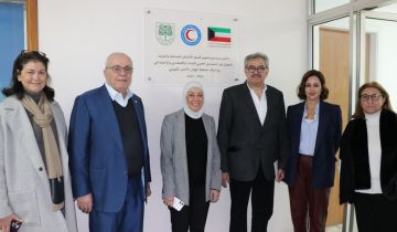 وفد الهلال الأحمر الكويتي يزور مستشفى المقاصد للإطلاع على تنفيذ مشروع تأهيل قسم الأمراض النسائية والتوليد وفد الهلال الأحمر الكويتي يزور مستشفى المقاصد للإطلاع على تنفيذ مشروع تأهيل قسم الأمراض النسائية والتوليد