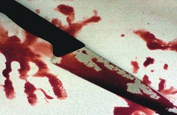 النشرة: شقيق قتل ابنه شقيقه بطعنة سكين في بلدة مجدل عنجر اثر خلاف على قطعة ارض النشرة: شقيق قتل ابنه شقيقه بطعنة سكين في بلدة مجدل عنجر اثر خلاف على قطعة ارض