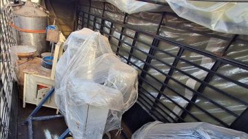 بالفيديو والصور: معمل نقال لتصنيع المخدرات!