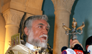 آرام الأول في قداس الميلاد: لتعزيز الأمن وانعاش العجلة الاقتصادية