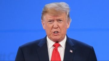 ترامب سيحضر منتدى دافوس الاقتصادي في سويسرا الأسبوع المقبل ترامب سيحضر منتدى دافوس الاقتصادي في سويسرا الأسبوع المقبل