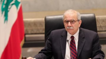 سلام: سياسة حكومتنا تقوم على إعادة بناء المؤسسات من خلال الإصلاحات واستعادة احتكار الدولة للسلاح سلام: سياسة حكومتنا تقوم على إعادة بناء المؤسسات من خلال الإصلاحات واستعادة احتكار الدولة للسلاح