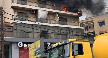 حريق في مبنى على أوتوستراد صربا