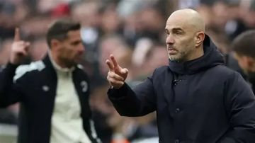 فجأة.. تشيلسي ينهِي عقد مدربه بعد 48 ساعة من الخلافات الحادة