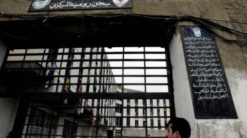 إسلاميون وتجار مخدرات ومبعدون إلى إسرائيل... العفو العام على الأبواب؟ إسلاميون وتجار مخدرات ومبعدون إلى إسرائيل... العفو العام على الأبواب؟