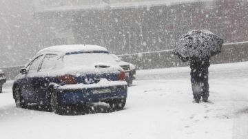 بالفيديو: عم بتشتي الدنيي التلج