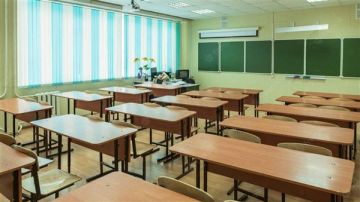 بعد غارات كفرحتى وزيرة التربية تحذر من مخاطر استهداف المدارس