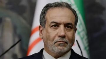 عراقجي: مستعدون لاتفاق يضمن عدم امتلاك أسلحة نووية ورفع العقوبات عراقجي: مستعدون لاتفاق يضمن عدم امتلاك أسلحة نووية ورفع العقوبات