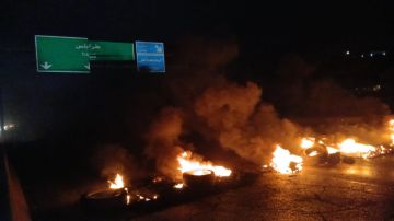 فتح بعض الطرق المقطوعة بسبب الاحتجاجات