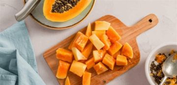 هل ينصح بتناول فاكهة البابايا ليلا؟