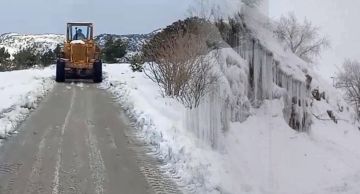 إليكم الطرقات المقطوعة بسبب تراكم الثلوج