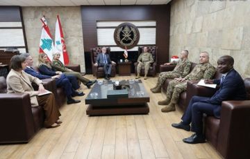 استقبالات العماد قائد الجيش