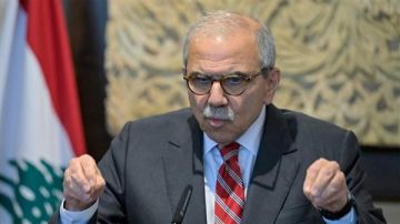 سلام يشدد على سيطرة الدولة وحصر السلاح!