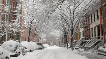 قنبلة إعصارية تهدد نيويورك... وفيديو للعواصف