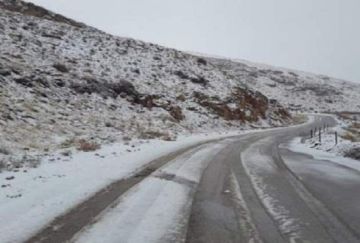 مركز جرف الثلوج في فاريا دعا السائقين المتوجهين نحو المناطق الجبلية القيادة بحذر شديد بسبب تكون طبقات الجليد