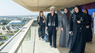 وزيرة التربية اختتمت زيارة لمؤسسة قطر للتربية والعلوم وتنمية المجتمع وزيرة التربية اختتمت زيارة لمؤسسة قطر للتربية والعلوم وتنمية المجتمع