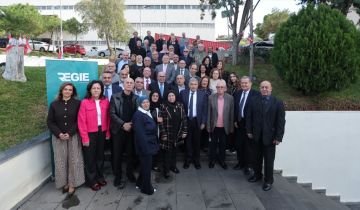 الريجي كرمت 49 أجيرا وأعلنت عن خط إنتاج جديد الريجي كرمت 49 أجيرا وأعلنت عن خط إنتاج جديد