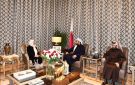 الوزير القطري د. الخليفي يستقبل بهية الحريري ونجلها نادر الحريري