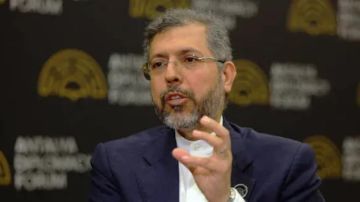 صراع على شكل النظام الإقليمي وموقع القوى الكبرى فيه صراع على شكل النظام الإقليمي وموقع القوى الكبرى فيه