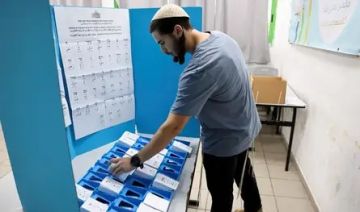 انتخابات الكنيست الإسرائيلي تنطلق وسط منافسة محتدمة بين نتنياهو وآيزنكوت انتخابات الكنيست الإسرائيلي تنطلق وسط منافسة محتدمة بين نتنياهو وآيزنكوت