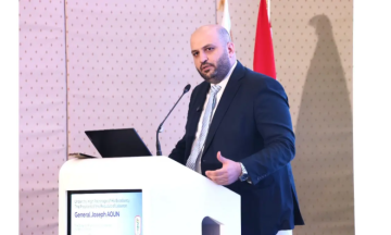 وزير الصحة افتتح المؤتمر الصيدلي الـ27 بحضور مرقص ممثلا سلام: لن نسمح بتعريض صحة اللبنانيين للخطر وزير الصحة افتتح المؤتمر الصيدلي الـ27 بحضور مرقص ممثلا سلام: لن نسمح بتعريض صحة اللبنانيين للخطر