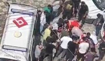 في أبي سمراء سقط من مبنى! في أبي سمراء سقط من مبنى!