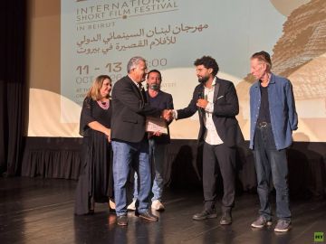 فيلم لقناة RT Arabic يتوج بجائزة أفضل وثائقي في مهرجان لبنان السينمائي فيلم لقناة RT Arabic يتوج بجائزة أفضل وثائقي في مهرجان لبنان السينمائي