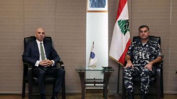 ماذا دار بين اللواء عبد الله والسفير المصري؟ ماذا دار بين اللواء عبد الله والسفير المصري؟