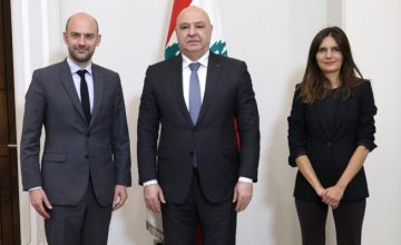 الرئيس عون استقبل وفدا وزاريا فرنسيا: وفدنا العسكري سيشارك في الاجتماع الثلاثي في تامبا في 20 تشرين الأول الرئيس عون استقبل وفدا وزاريا فرنسيا: وفدنا العسكري سيشارك في الاجتماع الثلاثي في تامبا في 20 تشرين الأول