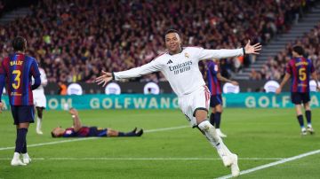 بثنائية... ريال مدريد يحسم الكلاسيكو أمام برشلونة بثنائية... ريال مدريد يحسم الكلاسيكو أمام برشلونة
