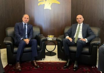 الجميل استقبل السفير المصري: لبسط سلطة الدولة وتحييد لبنان عن المواجهات الإقليمية الجميل استقبل السفير المصري: لبسط سلطة الدولة وتحييد لبنان عن المواجهات الإقليمية