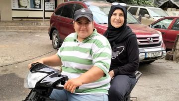 موتو تاكسي في لبنان: أسرع وأقل كلفة وغير قانوني! موتو تاكسي في لبنان: أسرع وأقل كلفة وغير قانوني!