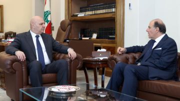 الرئيس عون بحث مع حاكم مصرف لبنان في أوضاع القطاع المالي الرئيس عون بحث مع حاكم مصرف لبنان في أوضاع القطاع المالي