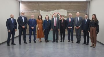 جعجع بحث مع وفد برلماني فرنسي بأوضاع مسيحيي لبنان وسبل تعزيز سيادة الدولة جعجع بحث مع وفد برلماني فرنسي بأوضاع مسيحيي لبنان وسبل تعزيز سيادة الدولة