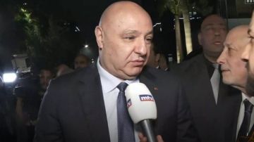 الرئيس عون: لا تخافوا على لبنان وفيه قديس اسمه شربل الرئيس عون: لا تخافوا على لبنان وفيه قديس اسمه شربل