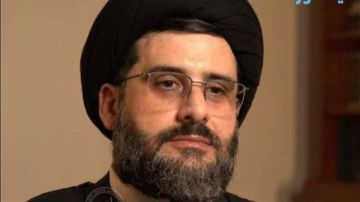 السيد ايمن الموسوي: مع كل الذي يقولونه لا أجد فيه ما يبرر ترجيح كفة الحرب عندنا و علينا السيد ايمن الموسوي: مع كل الذي يقولونه لا أجد فيه ما يبرر ترجيح كفة الحرب عندنا و علينا