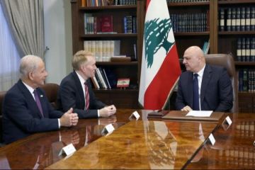 الرئيس عون إستقبل السيناتور الأميركي لانكفورد: إسرائيل تخالف إتفاق الإطار ولضرورة وقفها تدمير المنازل في القرى التي تحتلها الرئيس عون إستقبل السيناتور الأميركي لانكفورد: إسرائيل تخالف إتفاق الإطار ولضرورة وقفها تدمير المنازل في القرى التي تحتلها