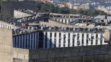 هل تفتح أبواب السجون؟ هل تفتح أبواب السجون؟