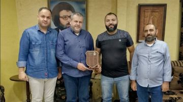 حزب الله في صيدا يلتقي مدير نادي شباب سيروب حزب الله في صيدا يلتقي مدير نادي شباب سيروب