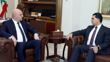 مرقص زار الرئيس عون: أكدنا أهمية حماية الحريات الإعلامية ومسؤولية وسائل الإعلام بالتصدي للأخبار المضللة مرقص زار الرئيس عون: أكدنا أهمية حماية الحريات الإعلامية ومسؤولية وسائل الإعلام بالتصدي للأخبار المضللة