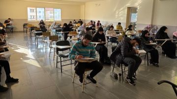 كلية العلوم الاقتصادية في الجامعة اللبنانية تستأنف التعليم الحضوري في النبطية... خطوة لتعزيز الصمود والتمسك بالأرض كلية العلوم الاقتصادية في الجامعة اللبنانية تستأنف التعليم الحضوري في النبطية... خطوة لتعزيز الصمود والتمسك بالأرض