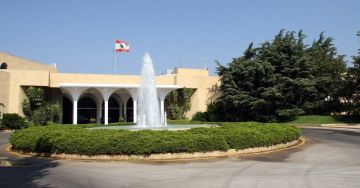 مجلس الوزراء يقر تفرغ 1800 أستاذ في الجامعة اللبنانية ويقرر عدم البت بإحالة ملف ضهر البيدر إلى المجلس العدلي مجلس الوزراء يقر تفرغ 1800 أستاذ في الجامعة اللبنانية ويقرر عدم البت بإحالة ملف ضهر البيدر إلى المجلس العدلي