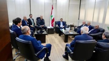 وفد من نواب السنة بحث في قانون العفو مع القاضي الحاج وفد من نواب السنة بحث في قانون العفو مع القاضي الحاج